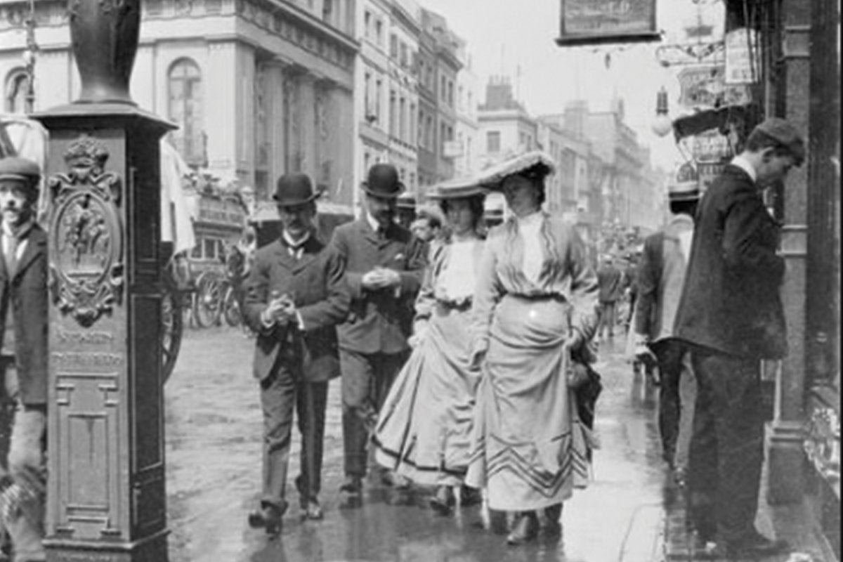 Fashion In The Victorian Era